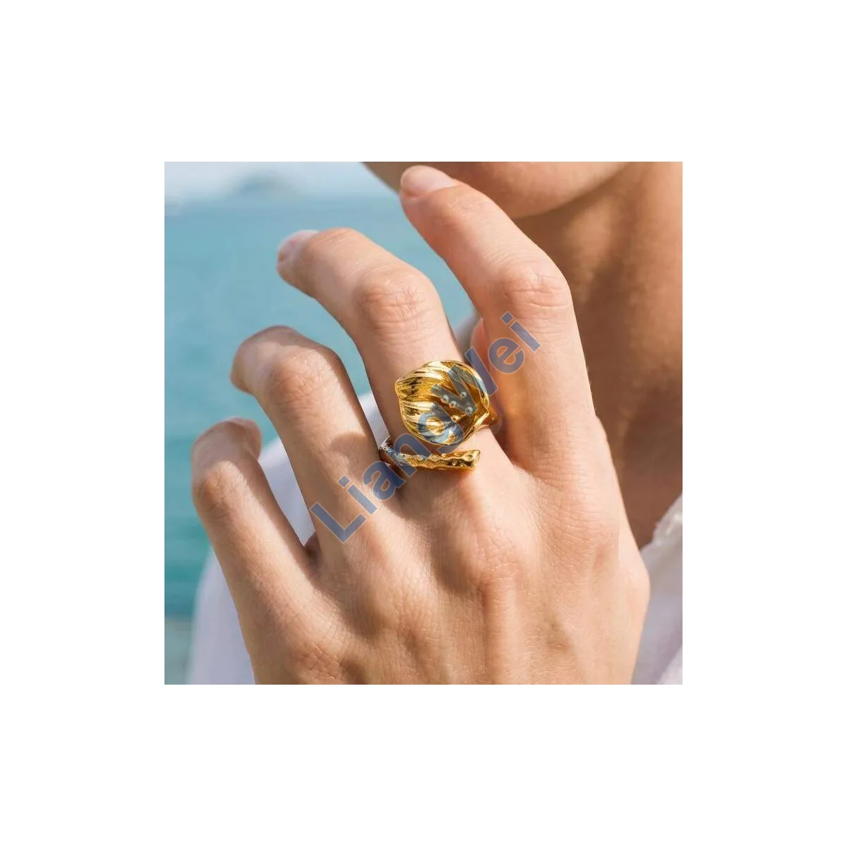 Fashion Statement Ring 098