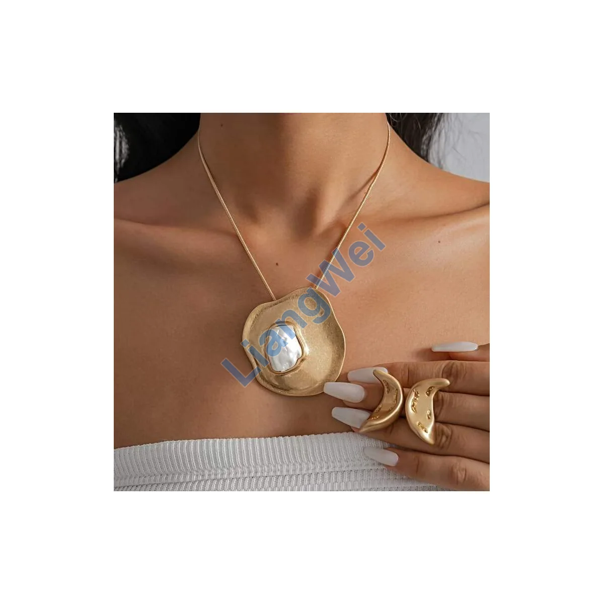 Layered Fashion Necklace 016
