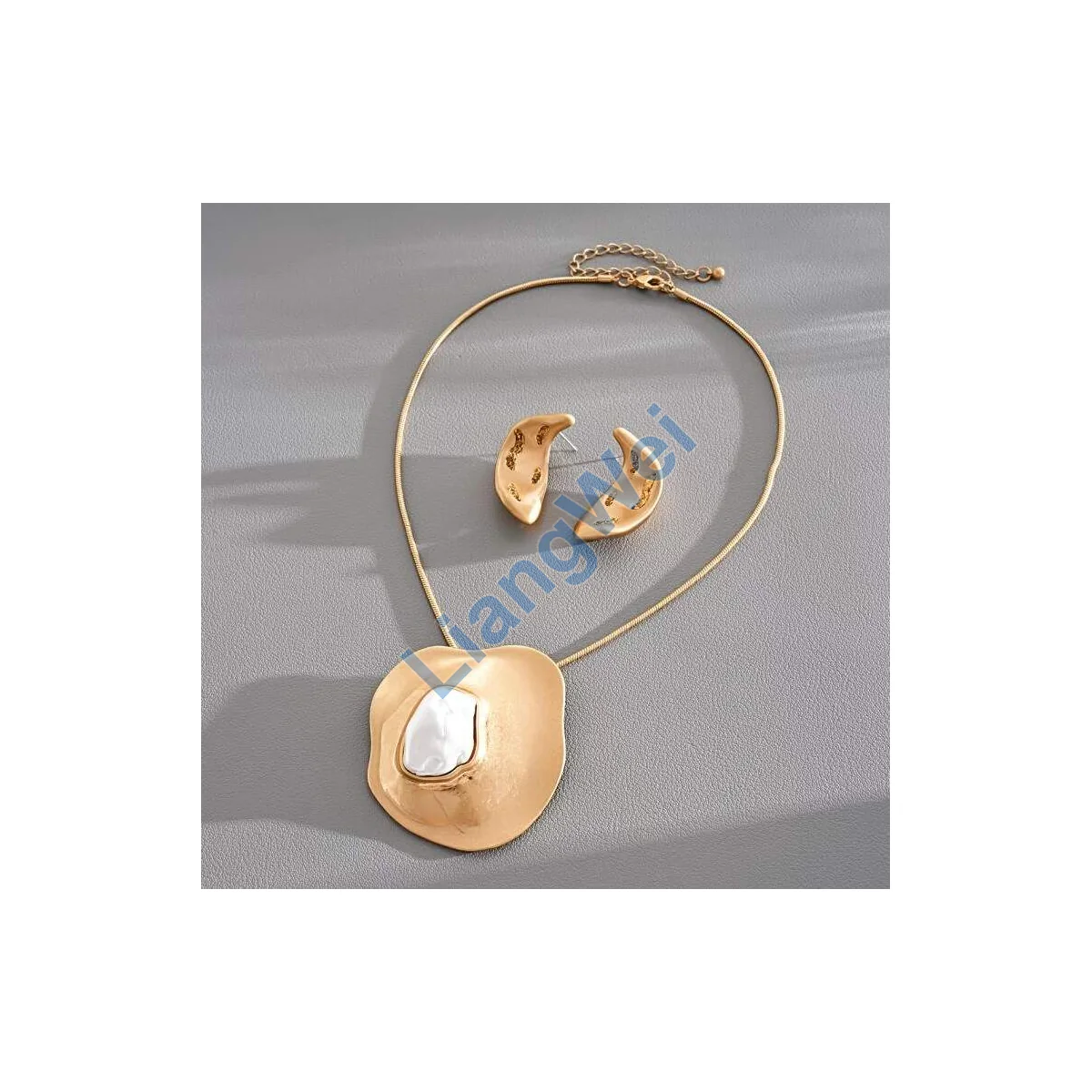 Layered Fashion Necklace 017