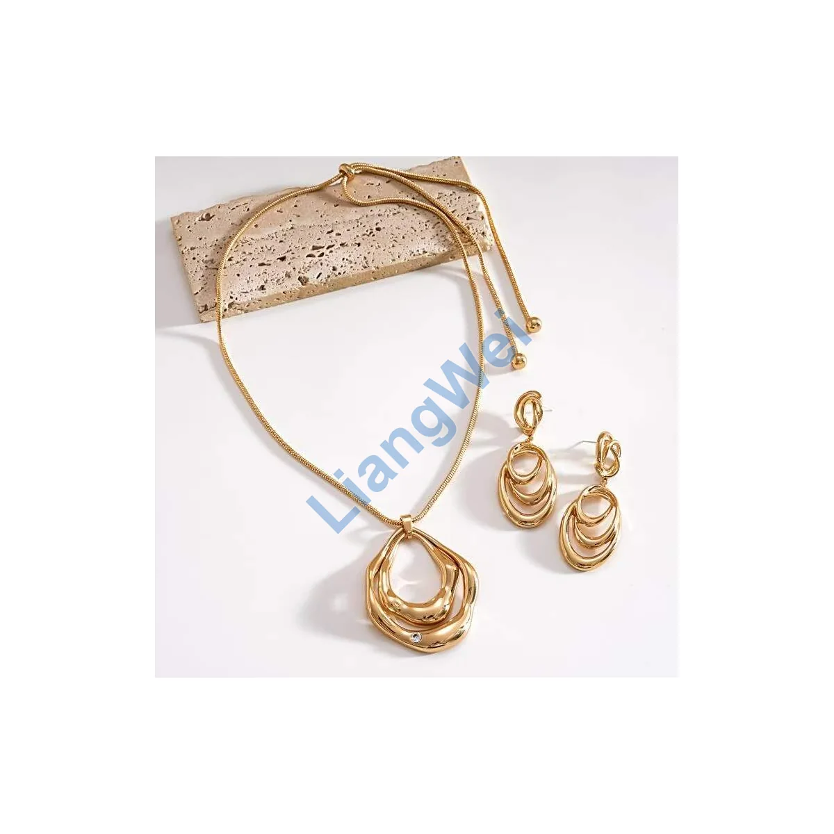 Layered Fashion Necklace 058