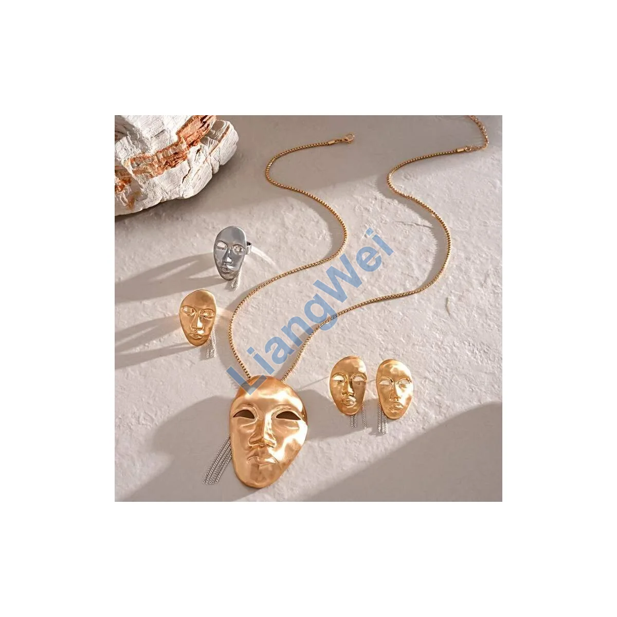 Layered Fashion Necklace 060