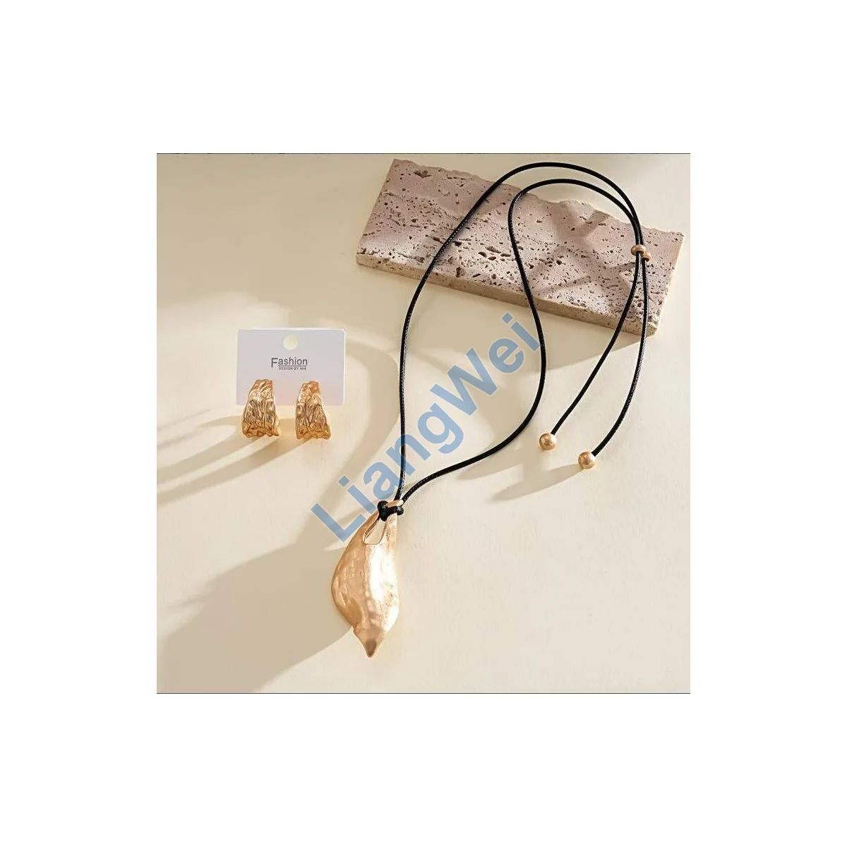 Layered Fashion Necklace 088