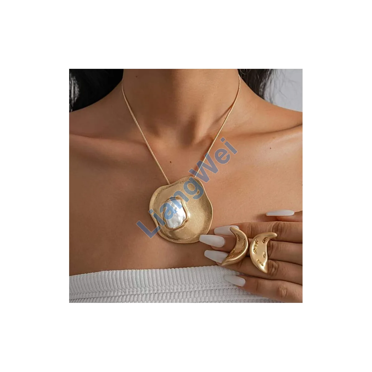 Layered Fashion Necklace 096