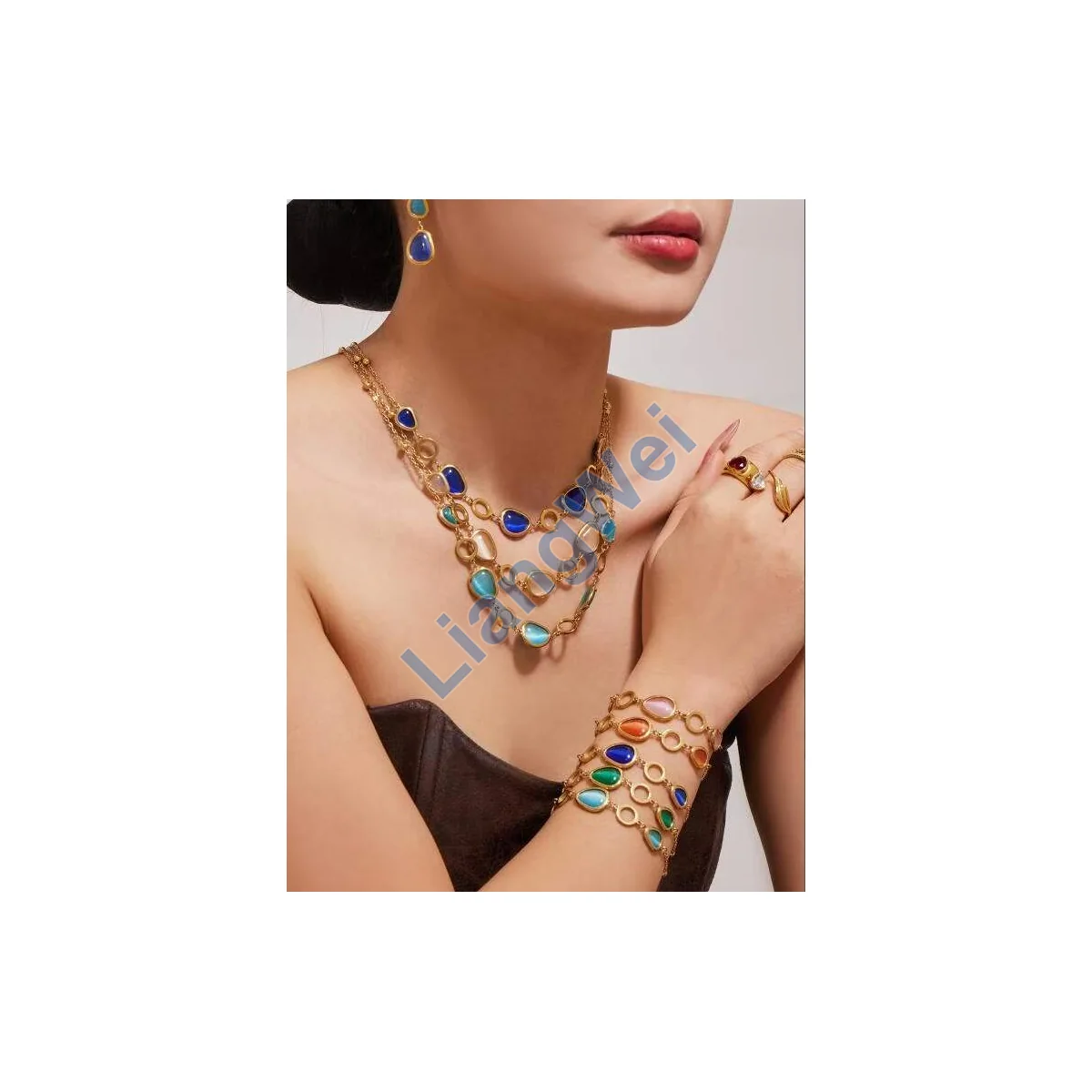 Layered Fashion Necklace 116
