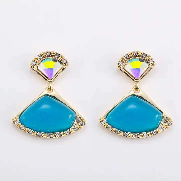 Fashion Earring Design 025
